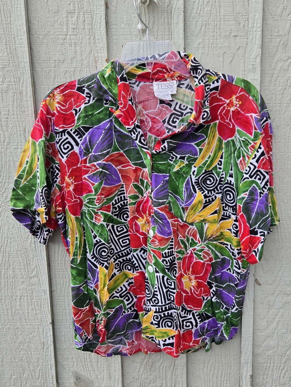 Vintage TESS Tropical Floral Hawaiian Button Down Shirt Rayon Large